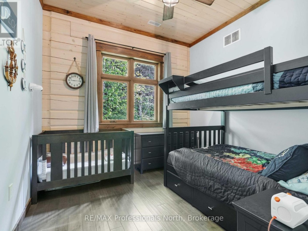 203 BONNELL ROAD, Lake Muskoka