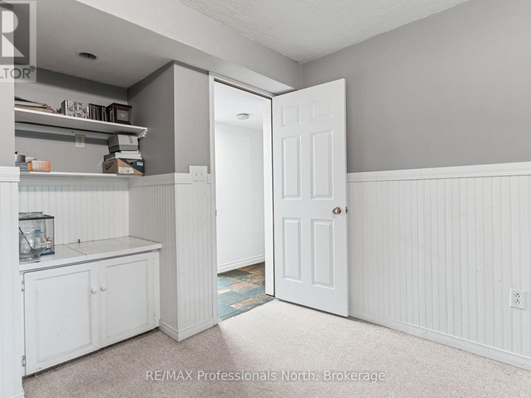 1277 HORSESHOE LAKE ROAD, 