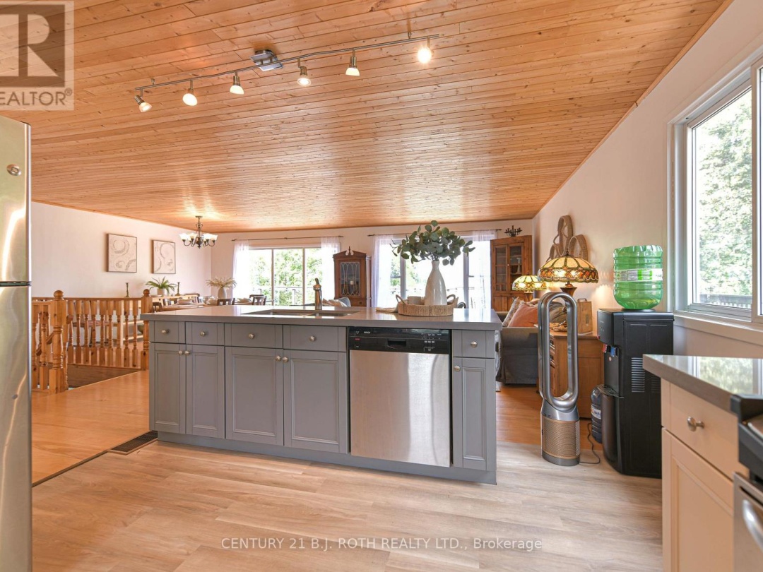 71 CAMPBELL BEACH ROAD, Dalrymple Lake