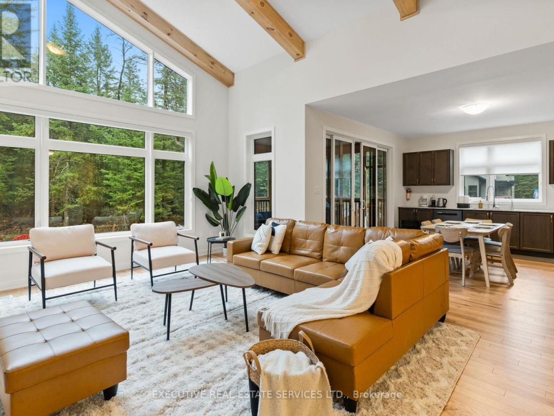1049 GREENSVIEW DRIVE, Lake of Bays (Franklin)