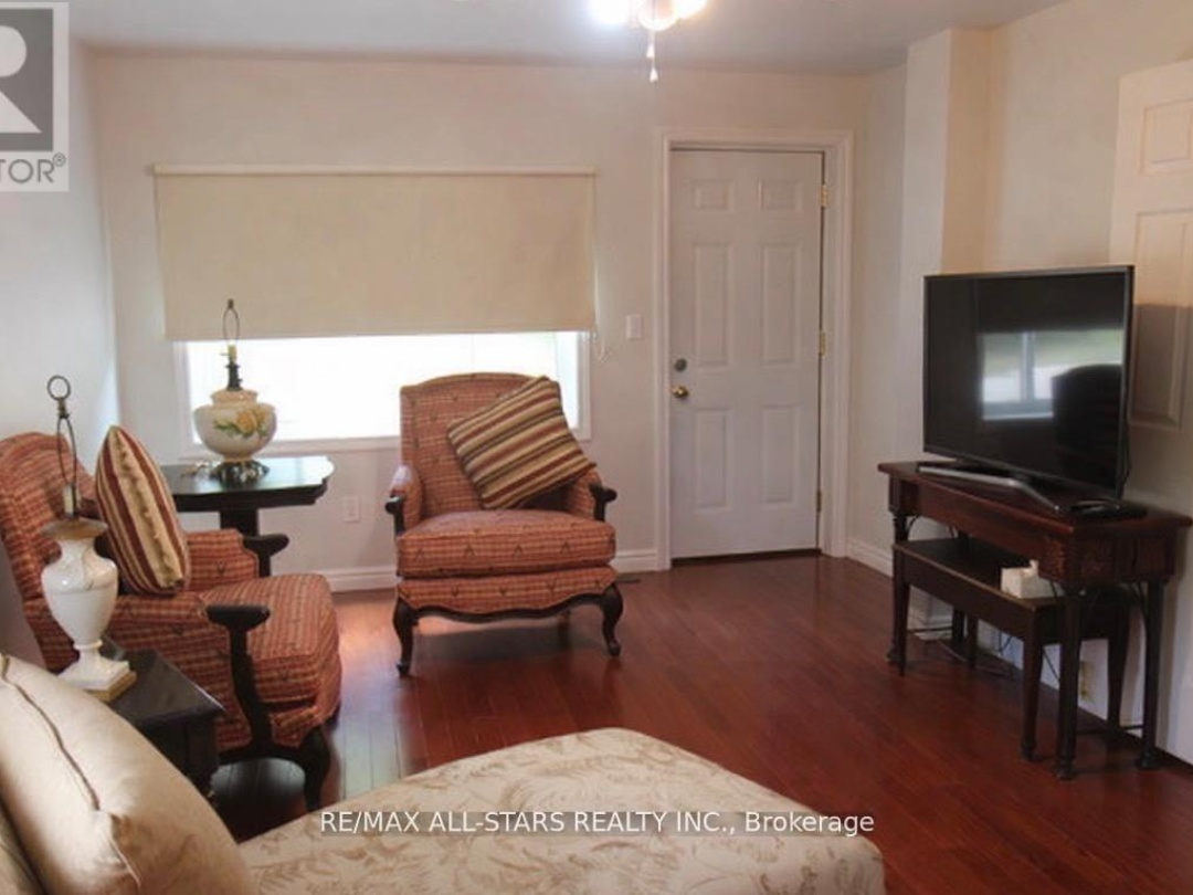 77 BOBCAYGEON ROAD, Minden Hills (Lutterworth)