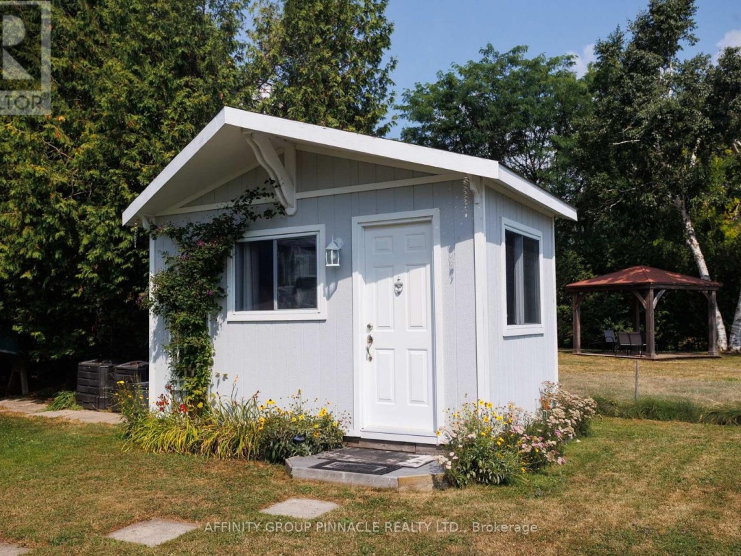 11 LAKEVIEW CRESCENT, 