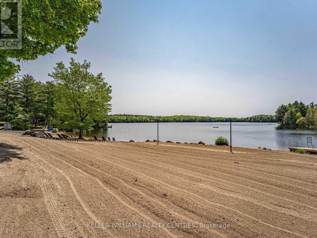 #38 LAKERIDGE - 1047 BONNIE LAKE CAMP ROAD, Bracebridge (Macaulay)