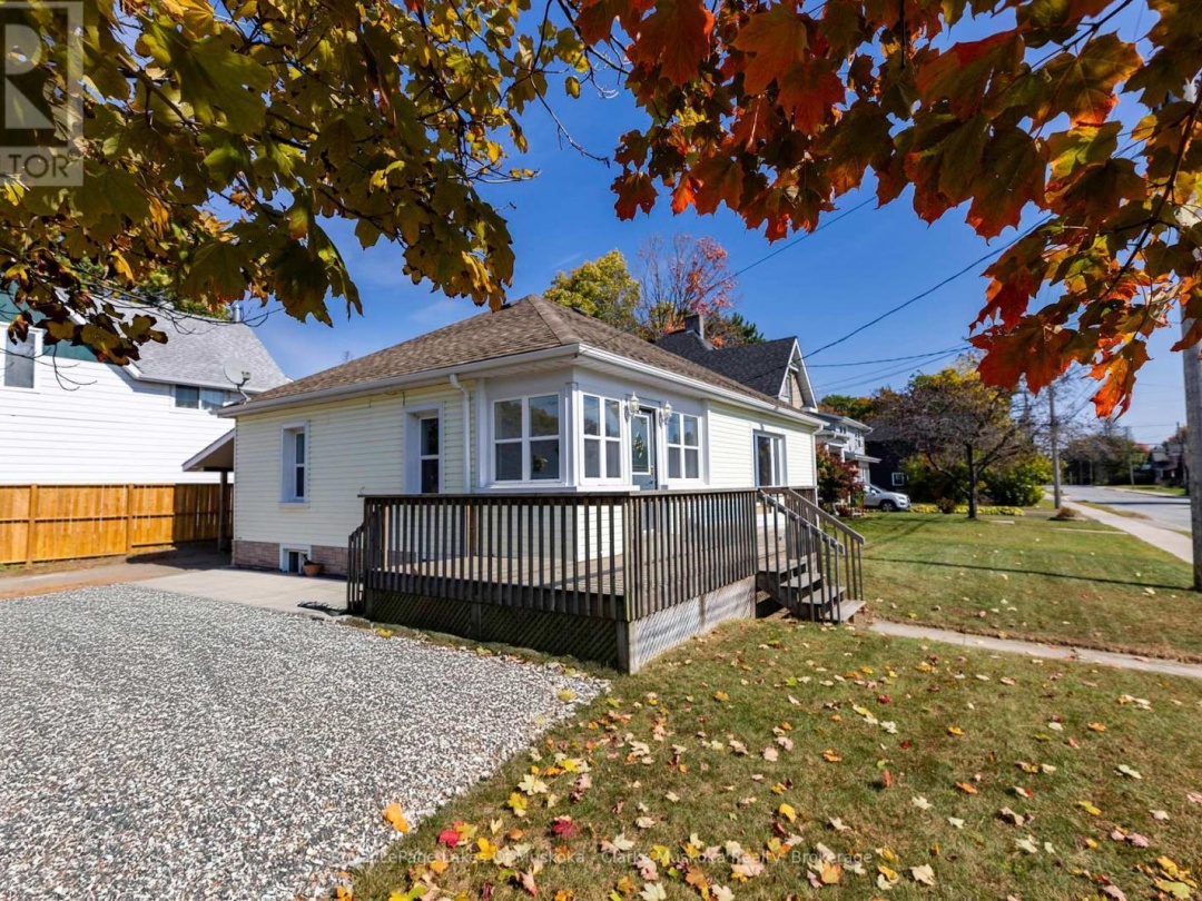 57 CASCADE STREET, Parry Sound