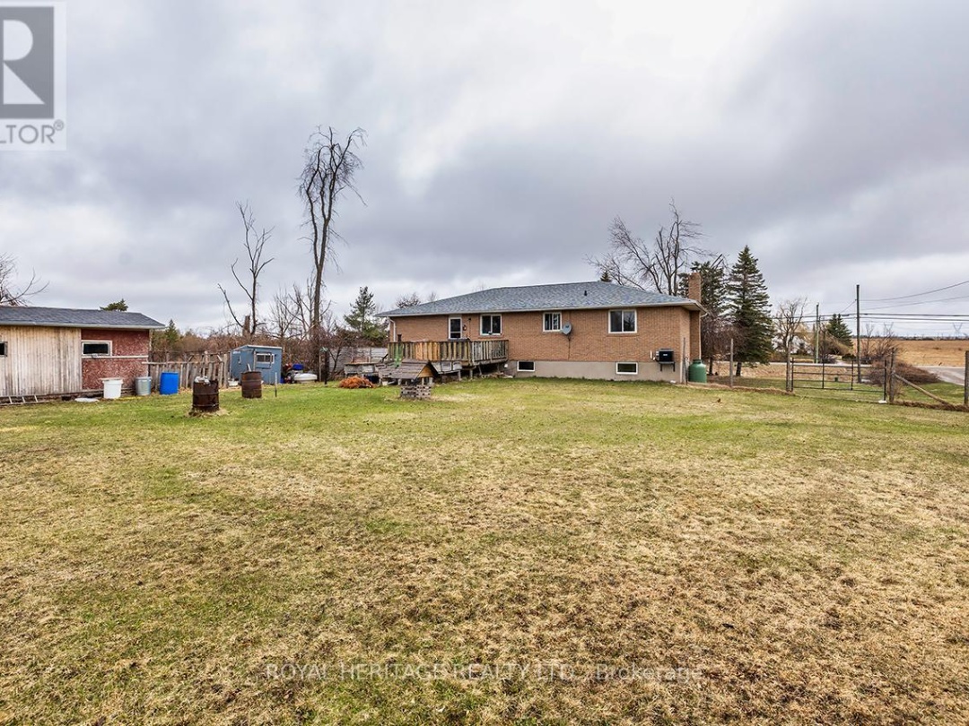 940 PORTAGE ROAD, Balsam Lake