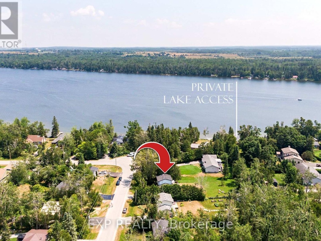 8 PINEWOOD BOULEVARD, 