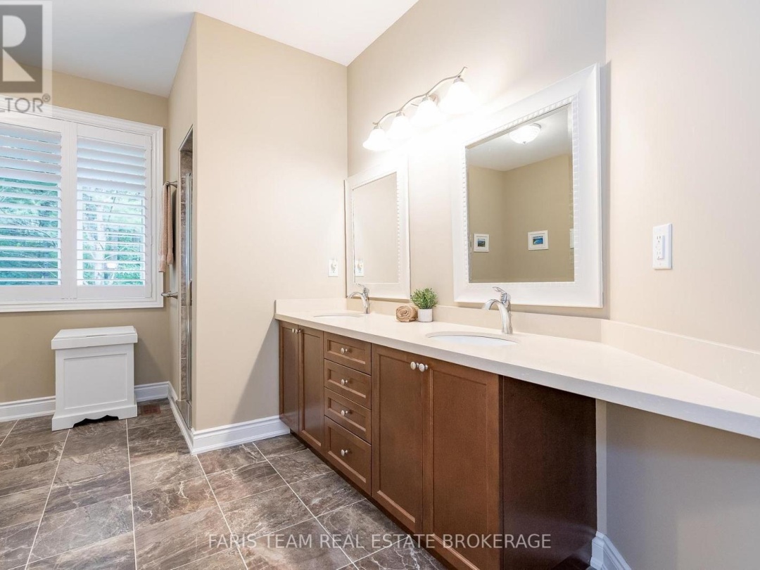 1559 RIMKEY CRESCENT, 