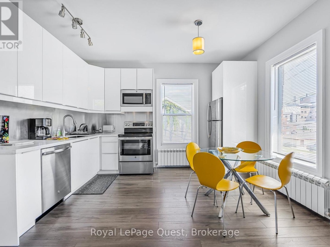 214 MISSISSAGA STREET W, 