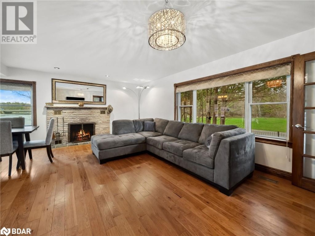 1012 COWBELL Lane, 