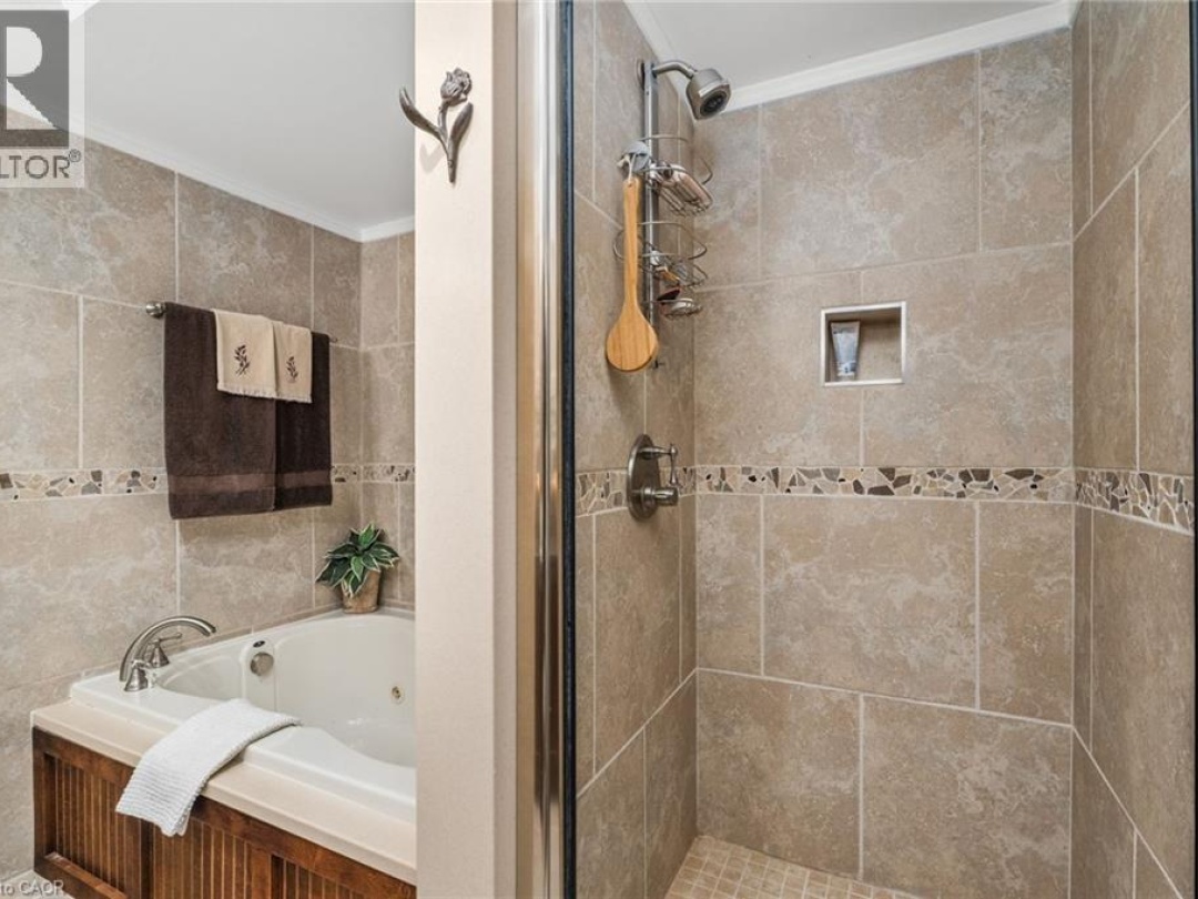 131 GRANDVIEW HILLTOP Drive Unit# 1, Huntsville