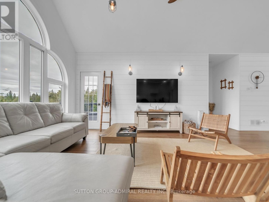 106 JUNIPER ISLE ROAD, Balsam Lake