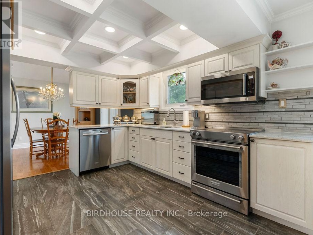 20 DOBLE DRIVE, Kawartha Lakes (Oakwood)