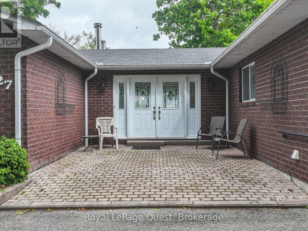 27 HEYDEN AVENUE, Lake Simcoe