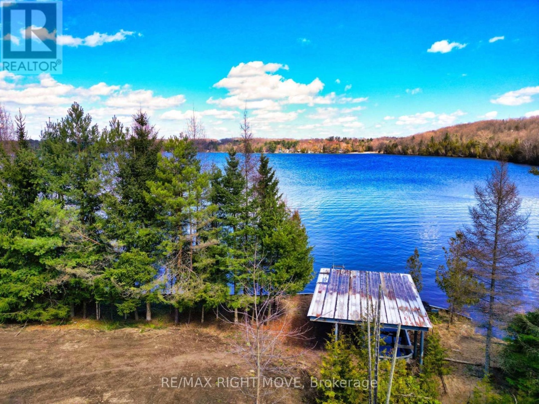 9 Beach Road, Bass Lake