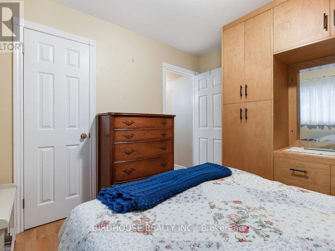 47 NORTH WATER STREET, Gull River