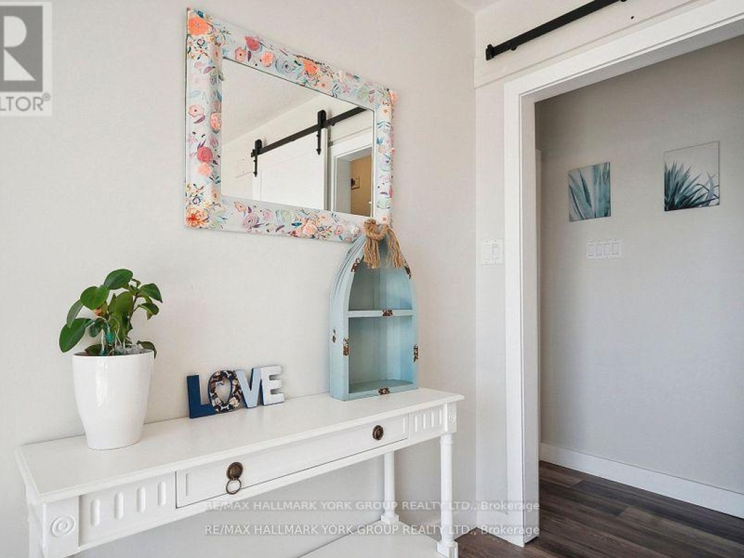 42 LIGHTHOUSE CRESCENT, 