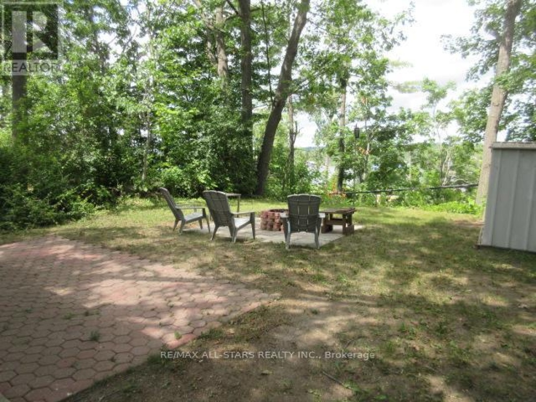 83 KING STREET W, 