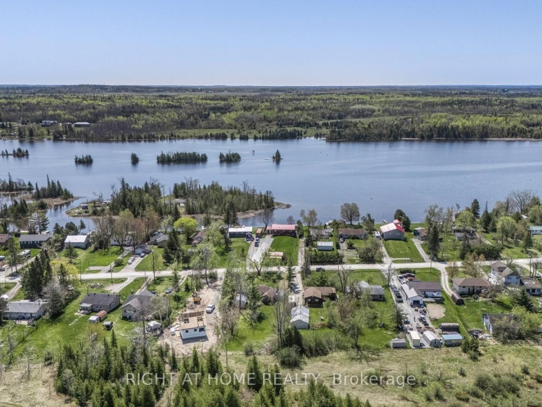 194 MCGUIRE BEACH ROAD, Kawartha Lakes (Carden)