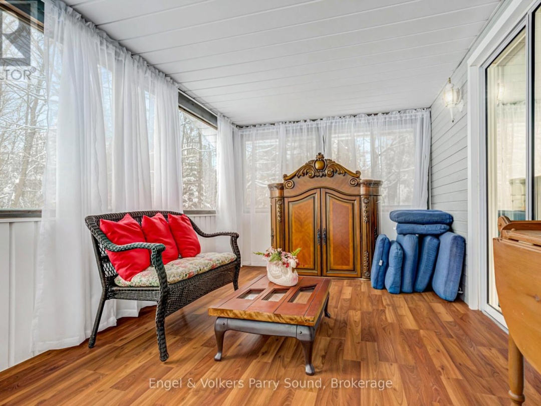 3 SQUIRREL AVENUE, McDougall