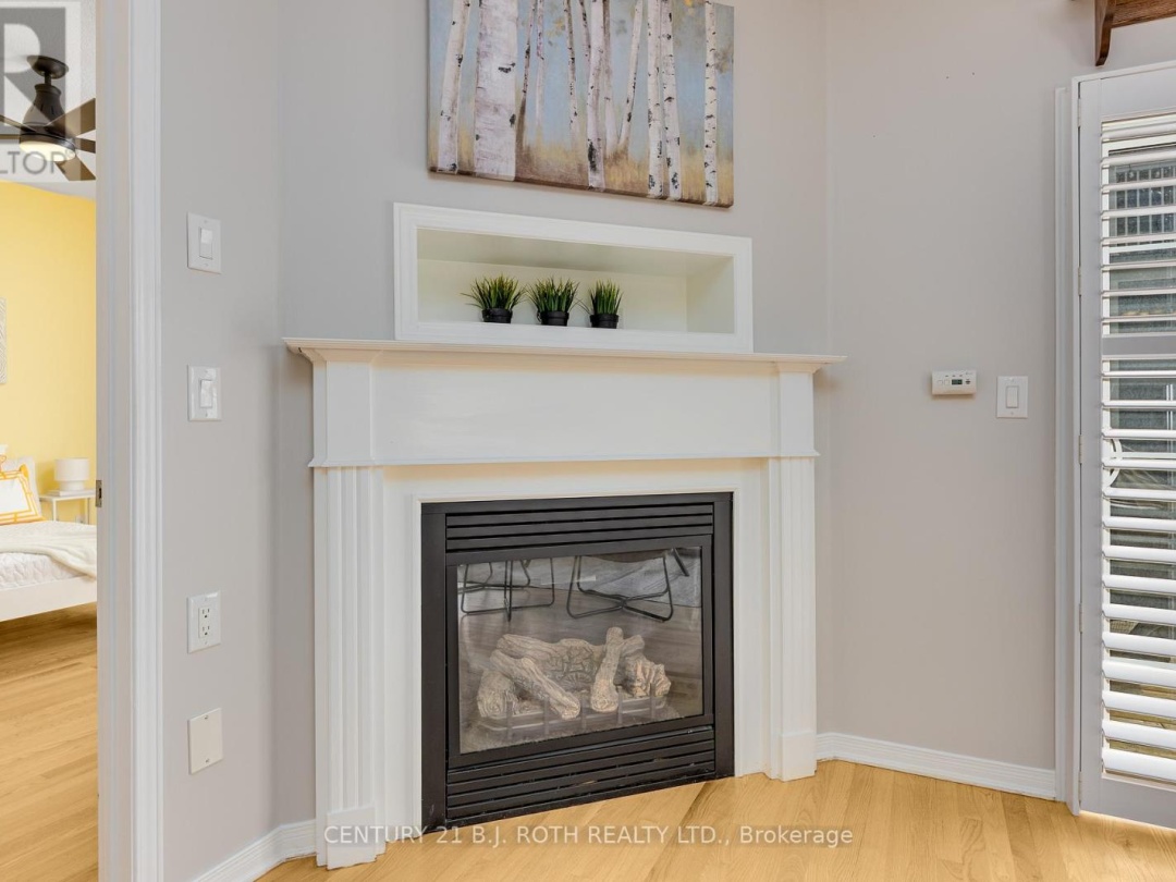 3327 SUMMERHILL WAY N, 