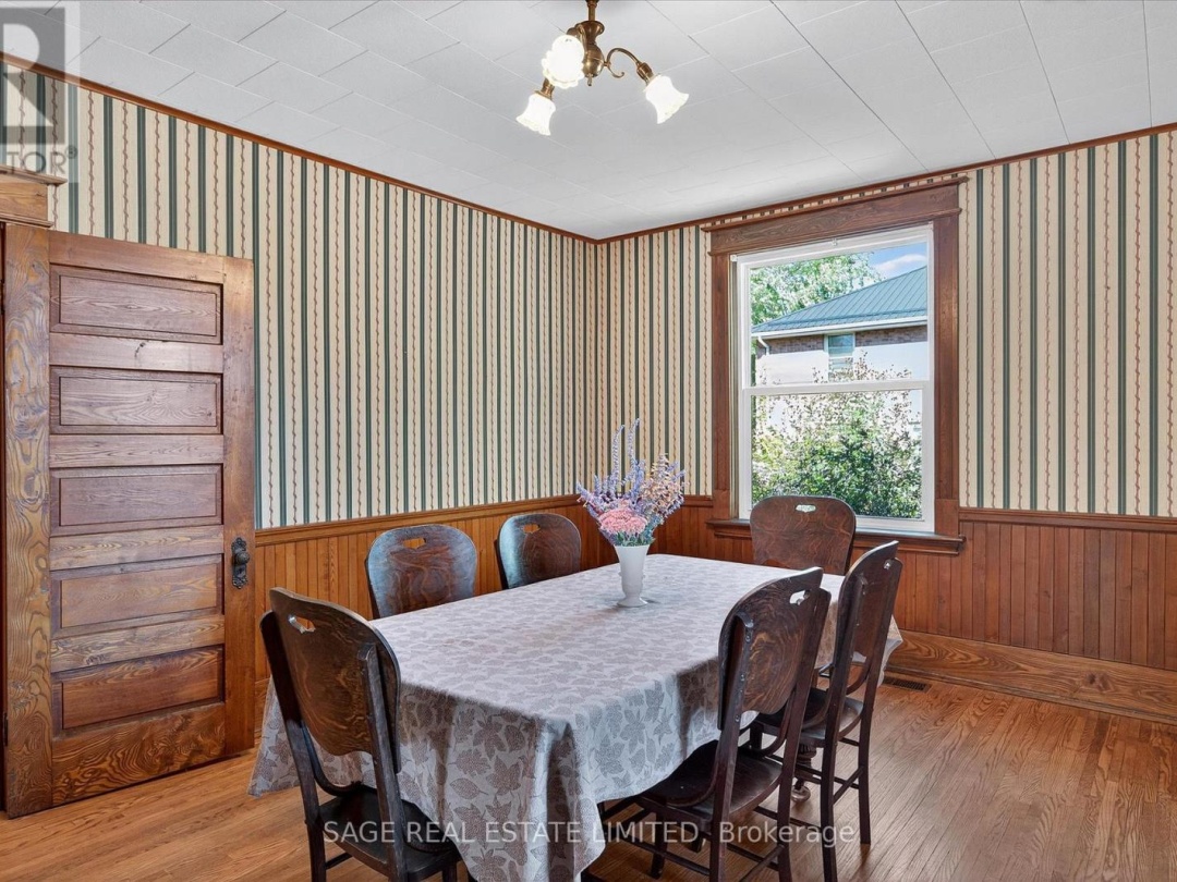 33 JOHN STREET, 