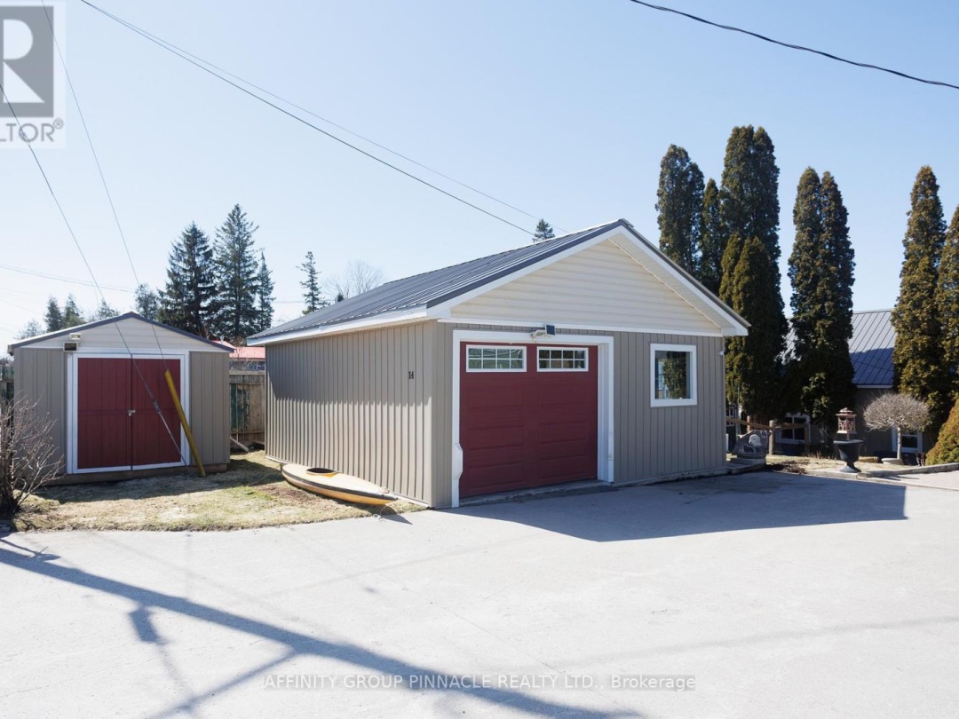 14 ORIOLE ROAD, Cameron Lake