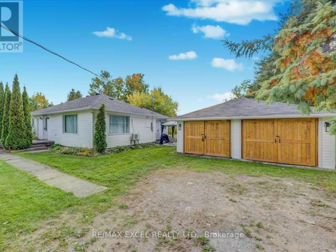 34 HARGRAVE ROAD, Mitchell Lake