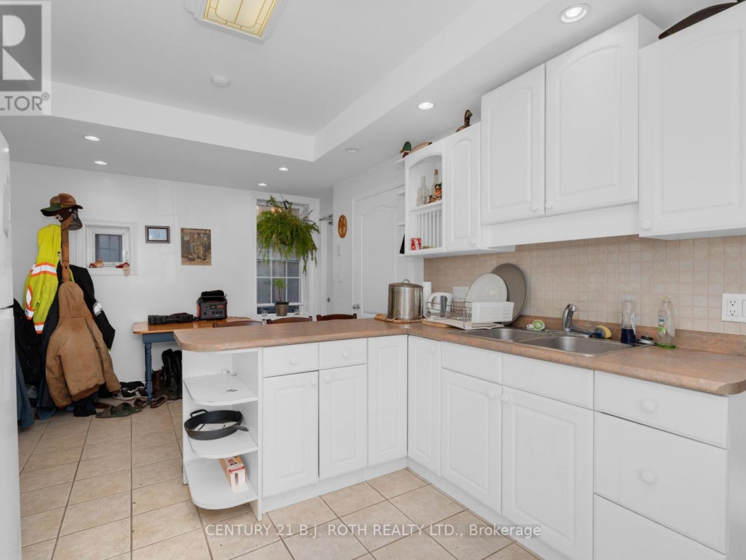 165 PARKVIEW AVENUE, 