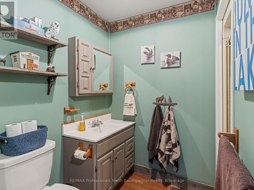 2041 GLAMOR LAKE ROAD, Highlands East (Monmouth)