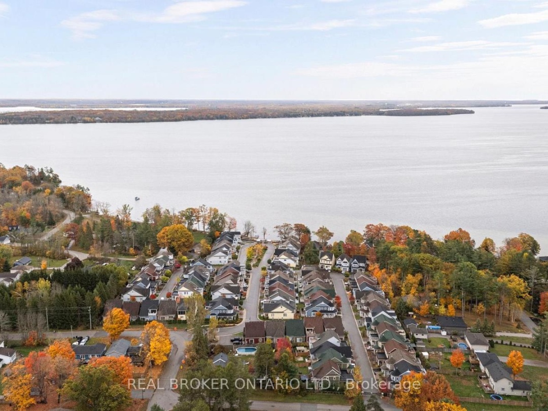 3315 BEACH CLUB BOULEVARD, 