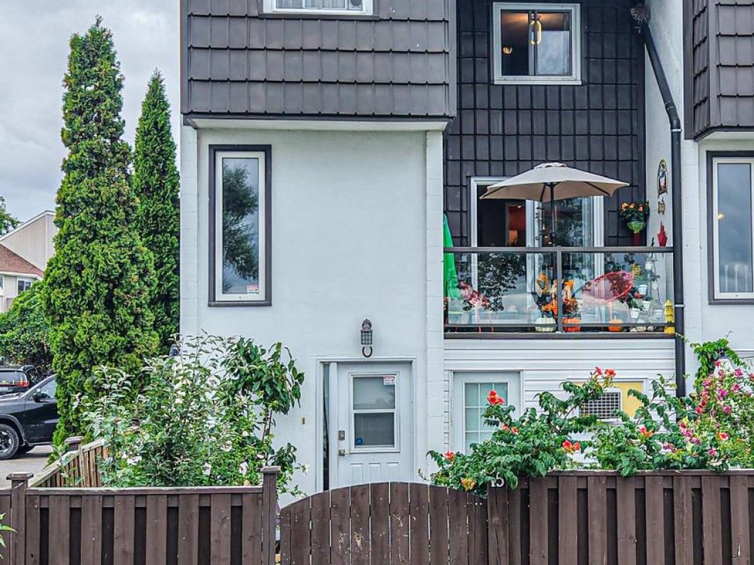 15 - 40 VICTORIA CRESCENT, 