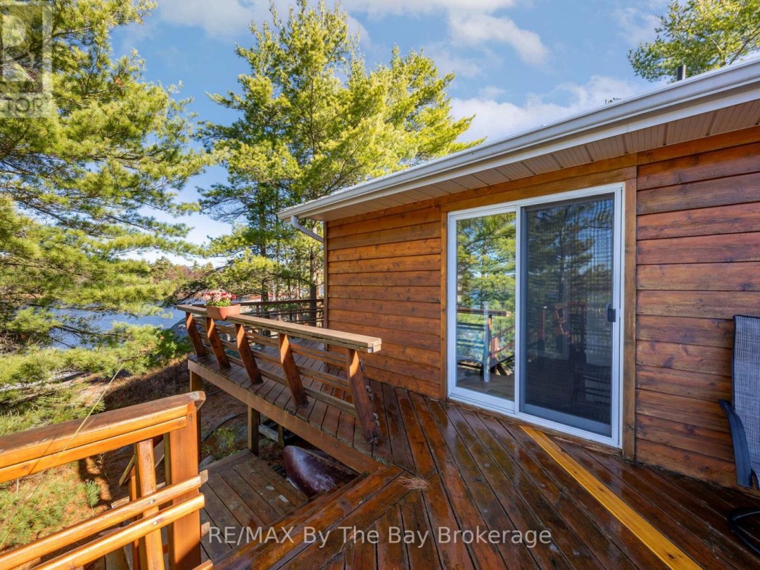 2 ISLAND 2890, Georgian Bay