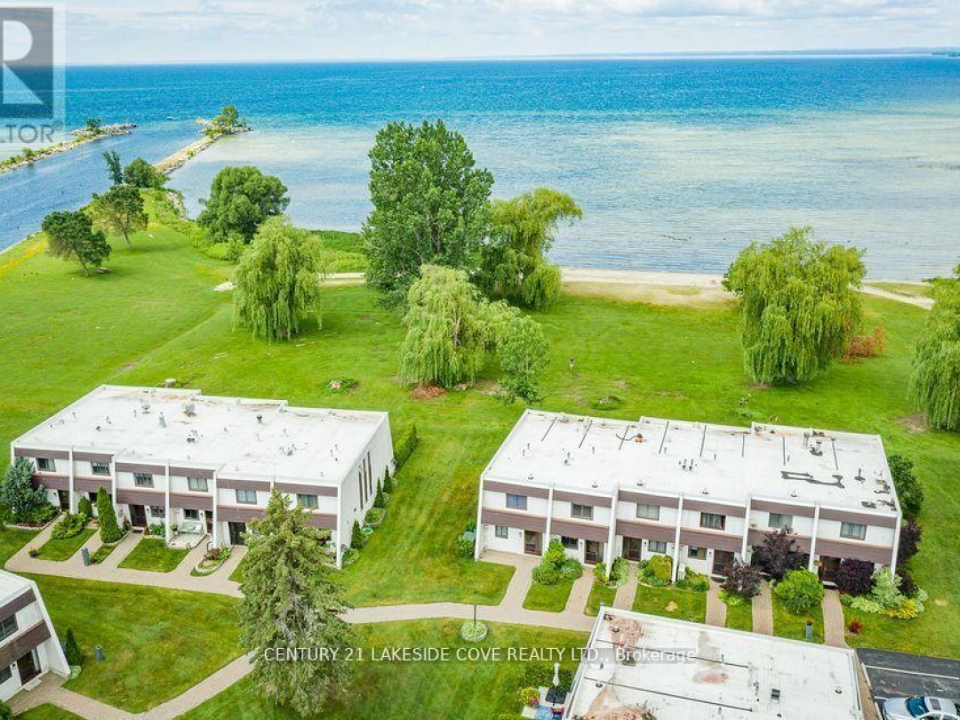 UNIT 27 - 1 PARADISE BOULEVARD S, Lake Simcoe
