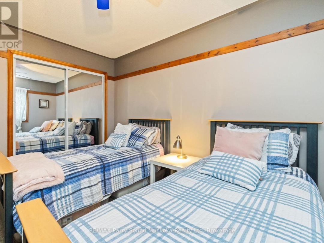 54 PINERIDGE DRIVE, McDougall