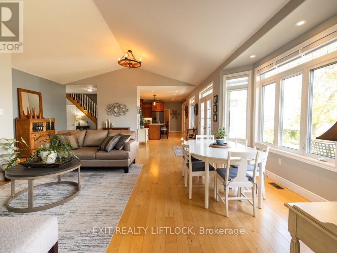 129 STINSON'S BAY ROAD, 