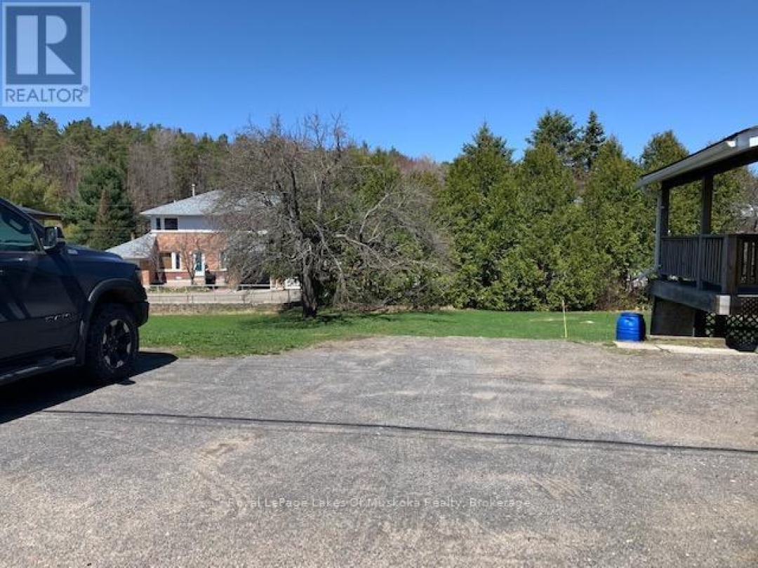 64 WEST ROAD, Huntsville (Chaffey)