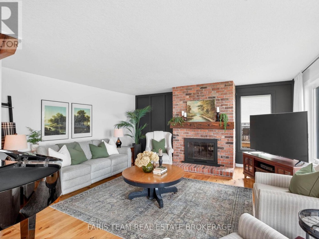 238 ROBINS POINT ROAD, Georgian Bay