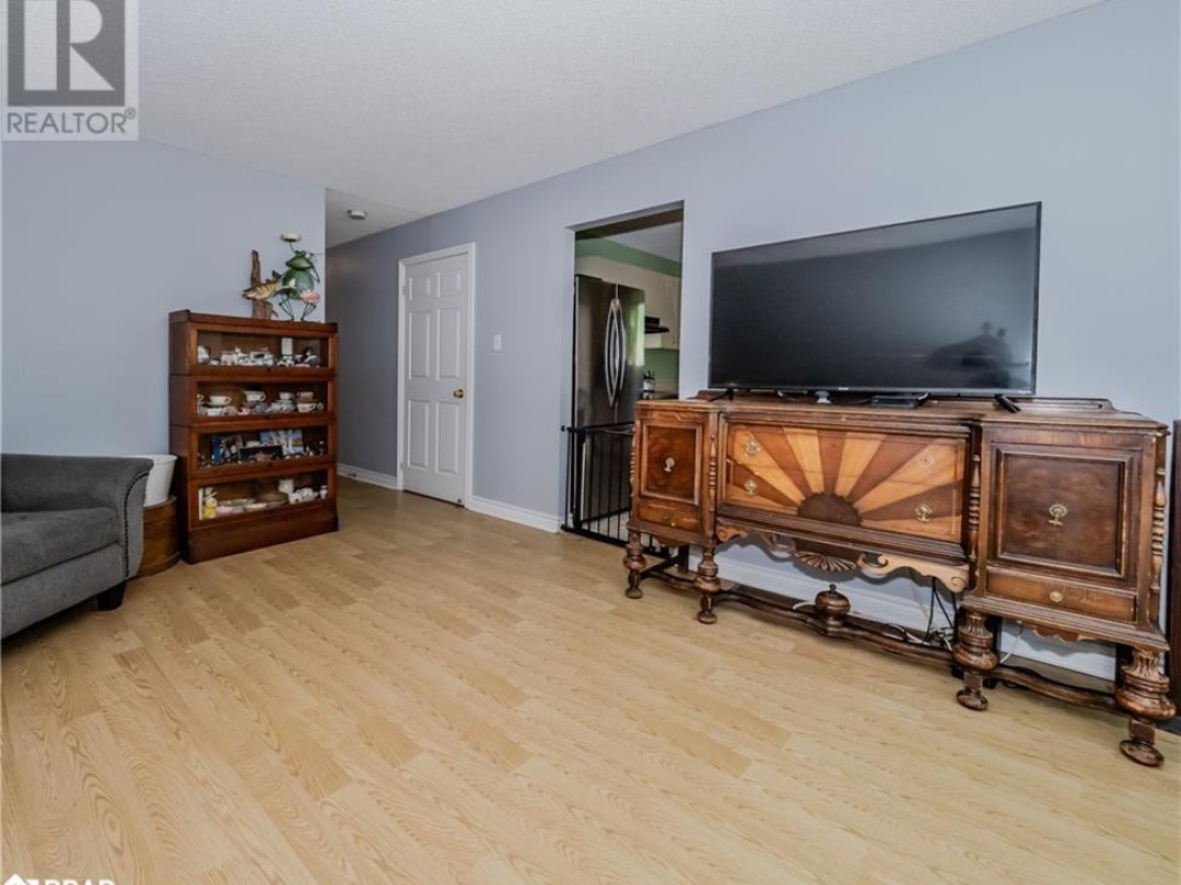 184 FERNWOOD Drive, Gravenhurst