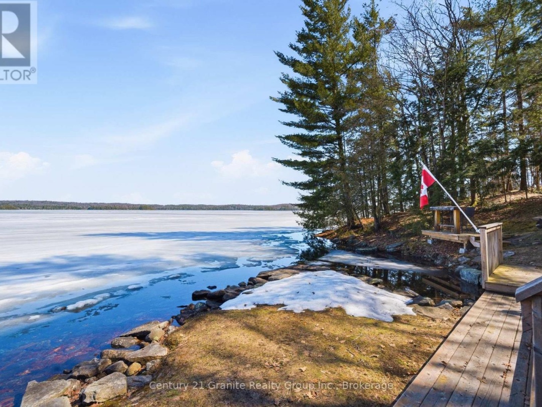 1035 HARVEST MOON LANE, Halls Lake
