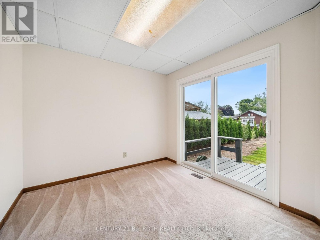 1415 CUNNINGHAM CRESCENT, 