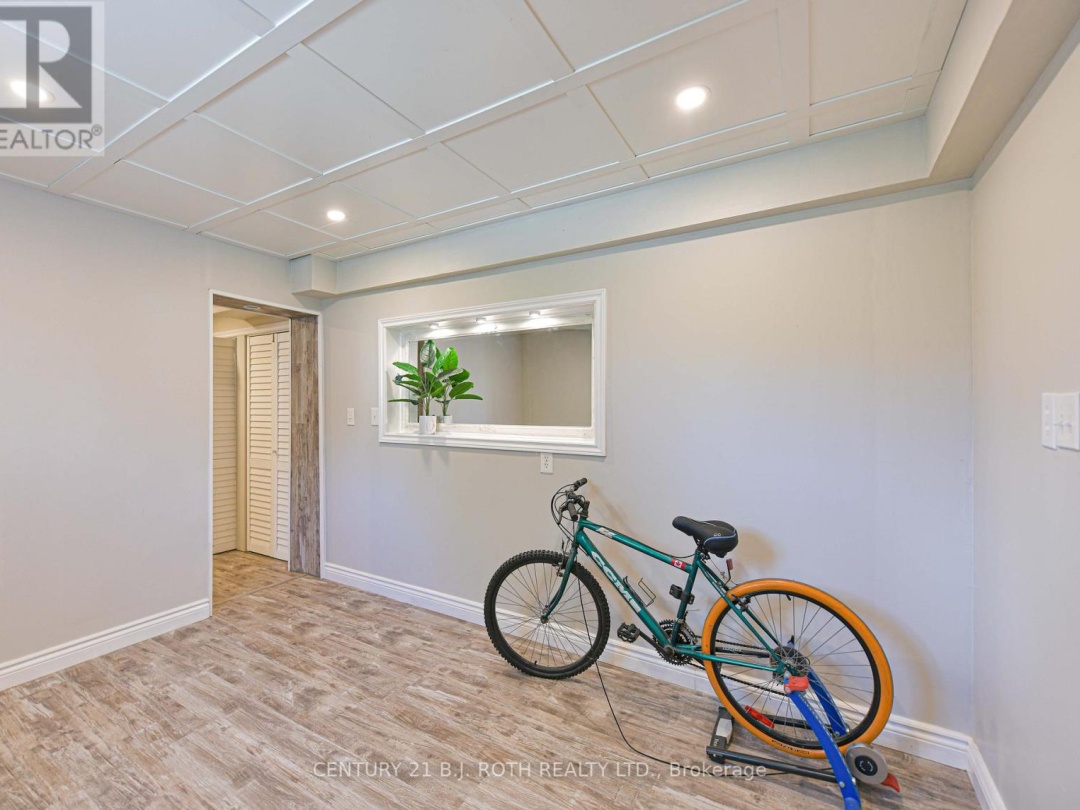 7576 CRONK SIDE ROAD, 