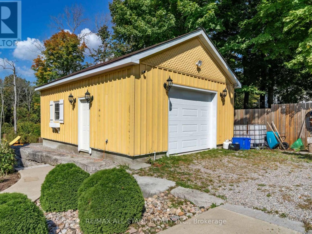 18 BLYTHE SHORE ROAD, Kawartha Lakes (Verulam)