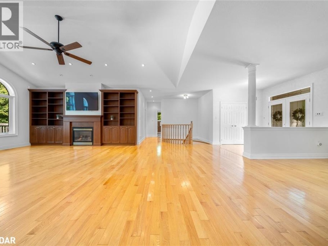 1882 PROVIDENCE Lane, 