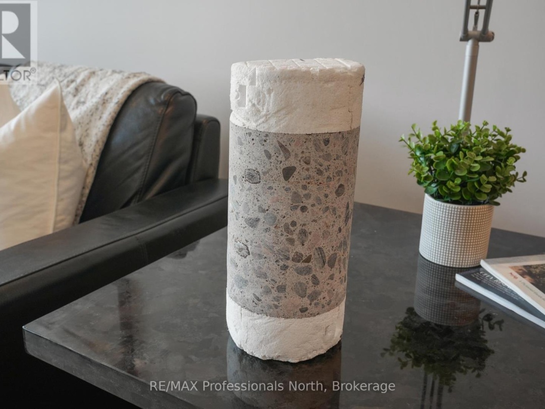 105 - 32 BRUNEL ROAD, 