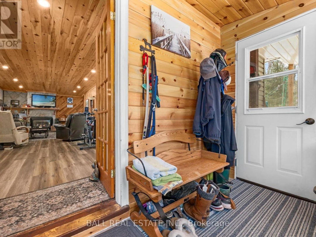 1561 CRYSTAL LAKE ROAD, Crystal Lake