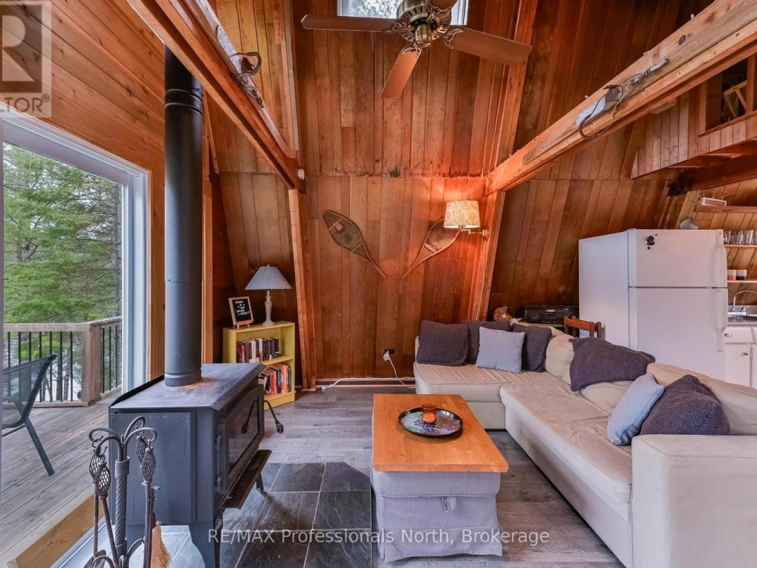 1422 AVERY LANE, Gooderham Lake