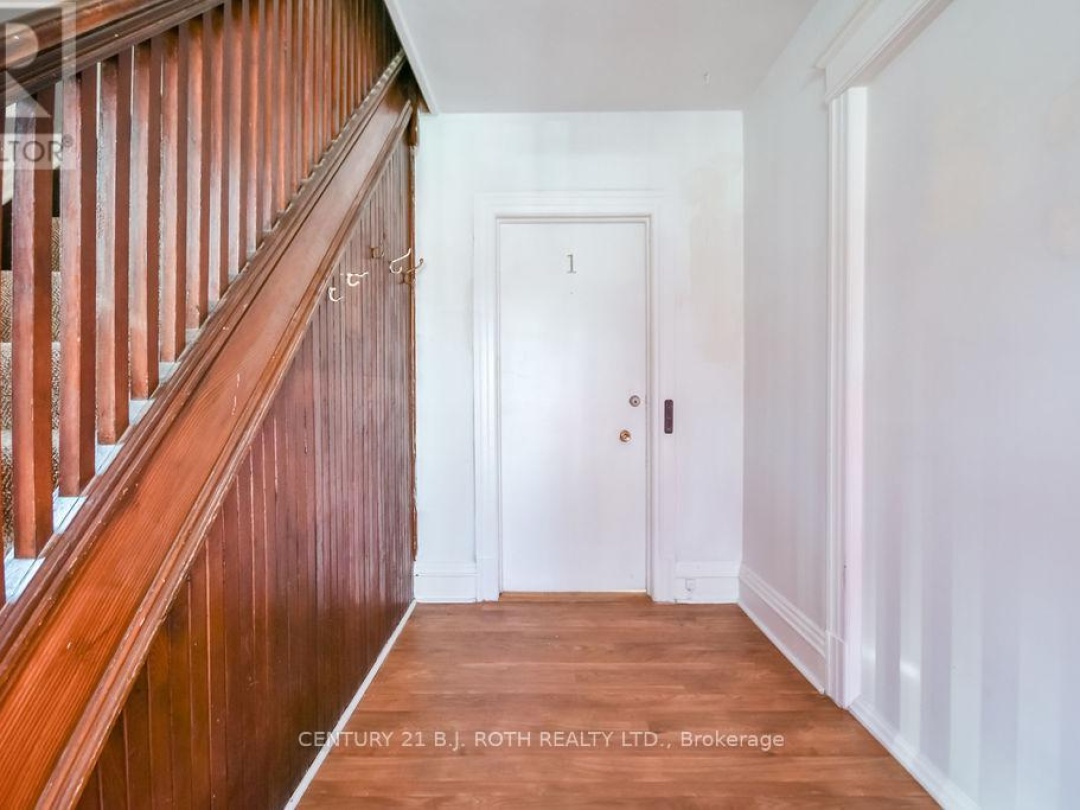 174 BARRIE ROAD, Orillia
