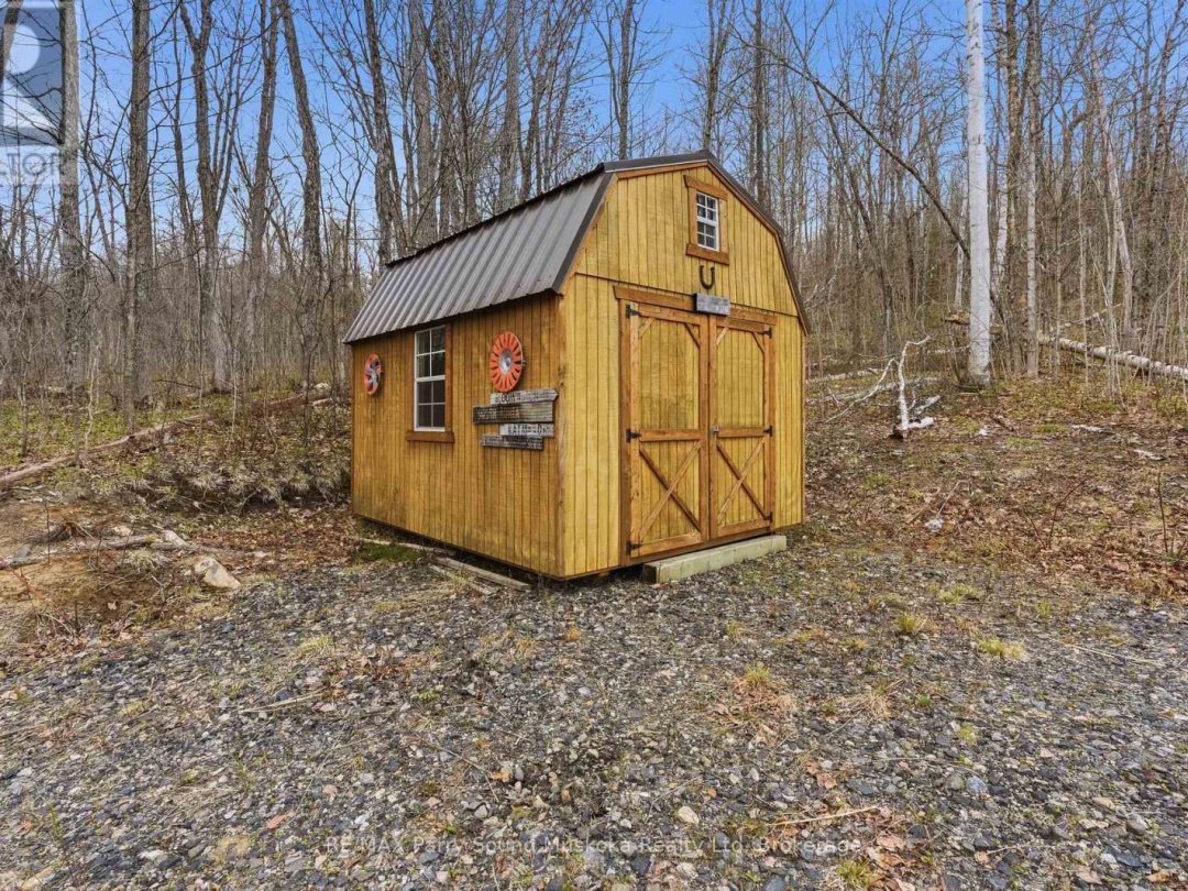 25 LAKE RIDGE ROAD, Bell Lake