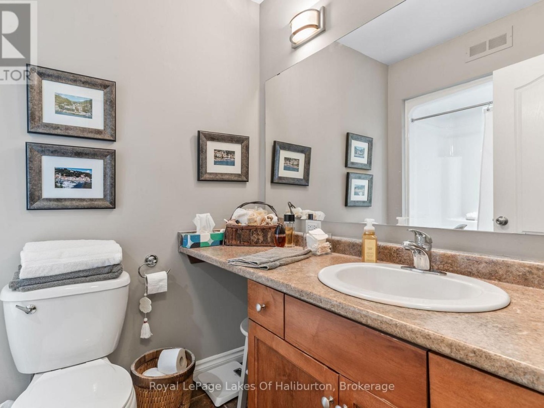 1030 SAWDUST ROAD N, Minden Hills (Snowdon)