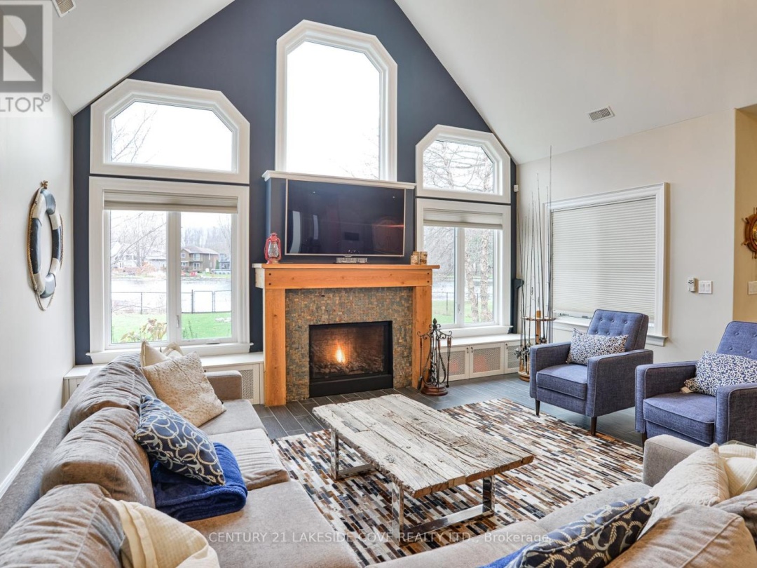 51 Ridge Avenue, Lake Simcoe